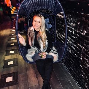 Meet your Posher, Kara